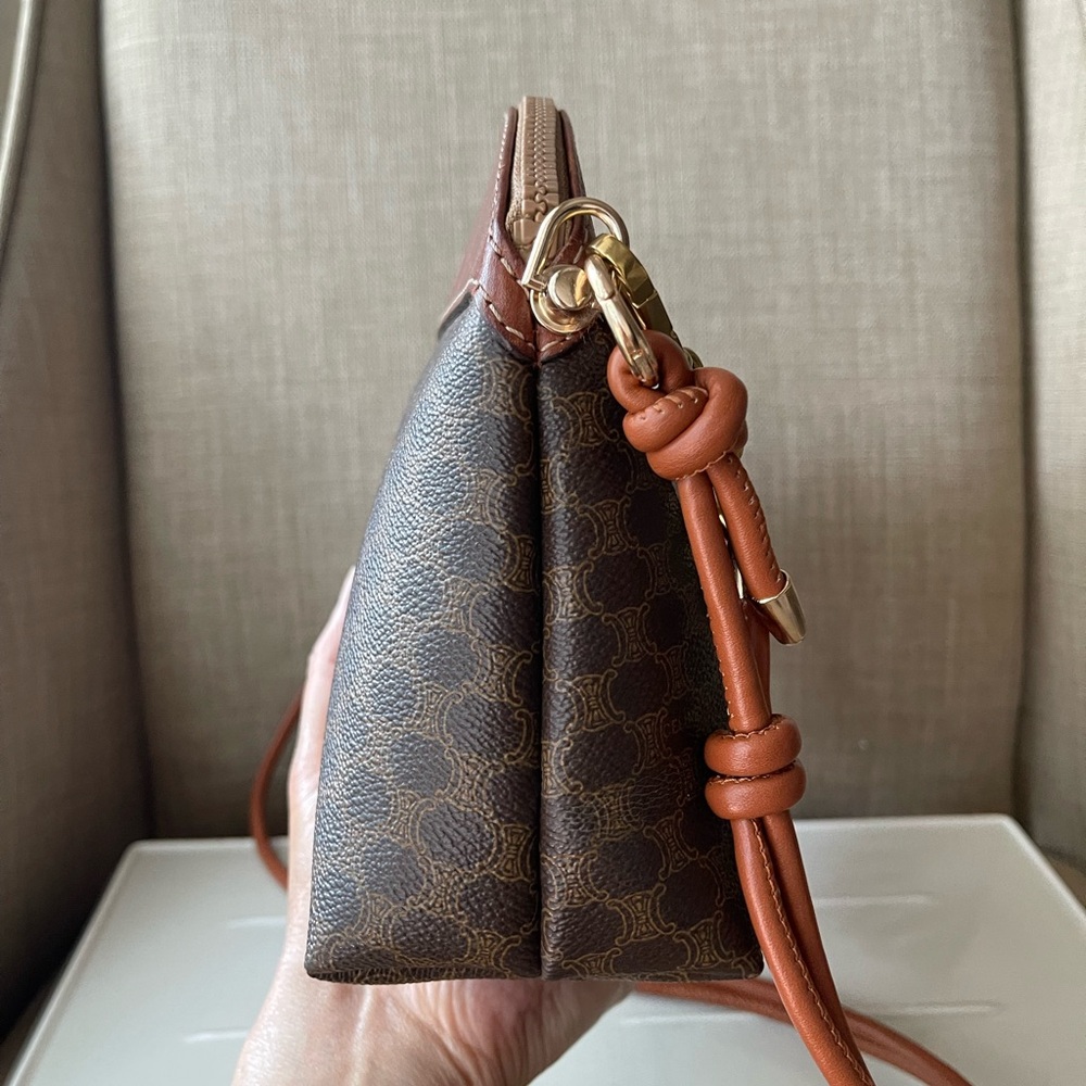 Authentic Celine vintage clutch bag (HK48) - Picture 4 of 15